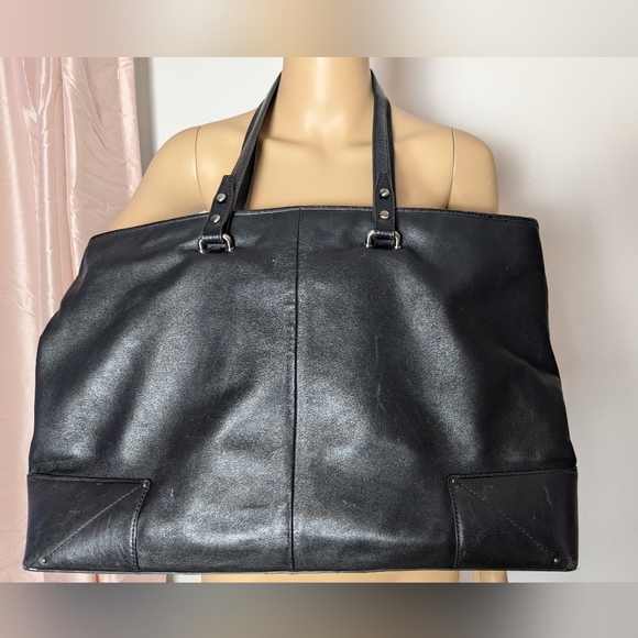 Black Leather Tote by Por La Victoire - Picture 2 of 16